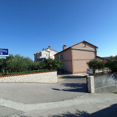 Apartments Ljubica Barbat na Rabu Eksteriør billede