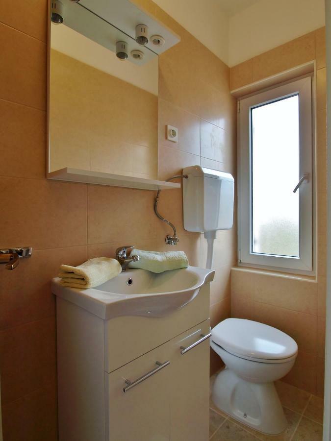 Apartments Ljubica Barbat na Rabu Eksteriør billede